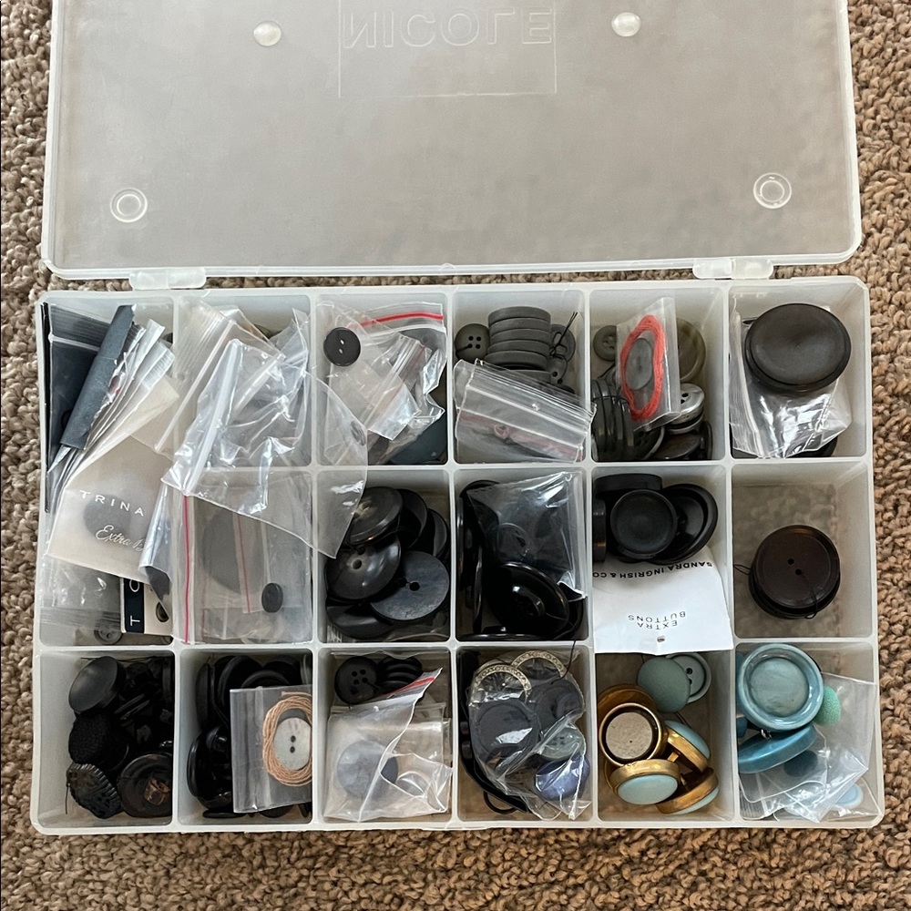 Assorted Button Collection in Organizer Box - Picture 5 of 5